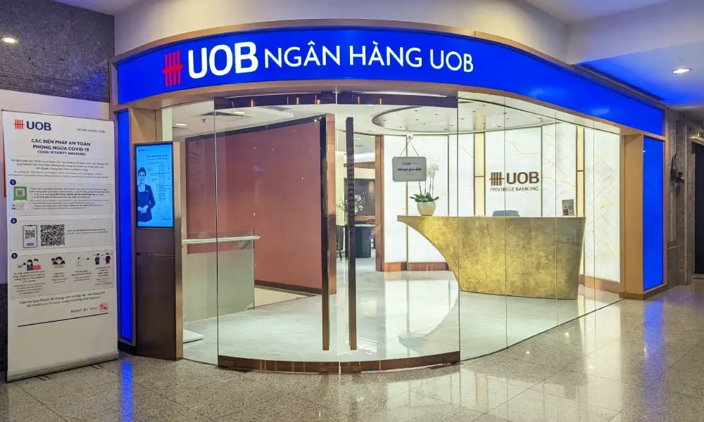 Ngân hàng United Overseas Bank (UOB): Hướng Dẫn Liên Hệ Chi Tiết - CSKH